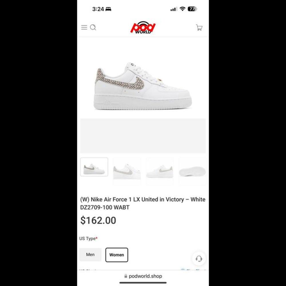 Nike Air Force 1 LX United in Victory